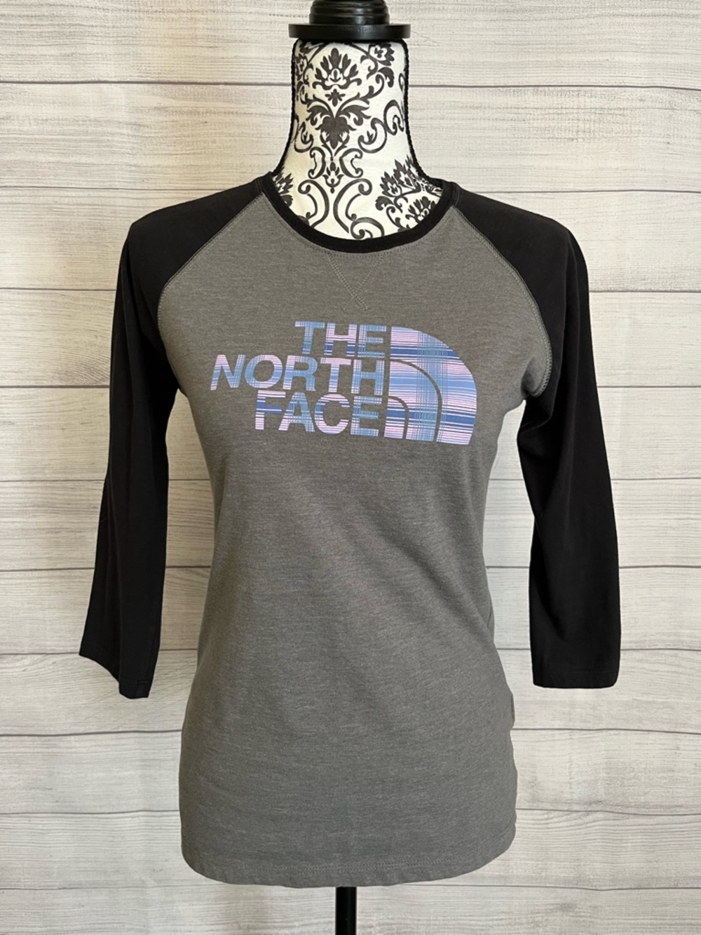 The North Face | Gray And Black Raglan Sleeves Baseball Tee